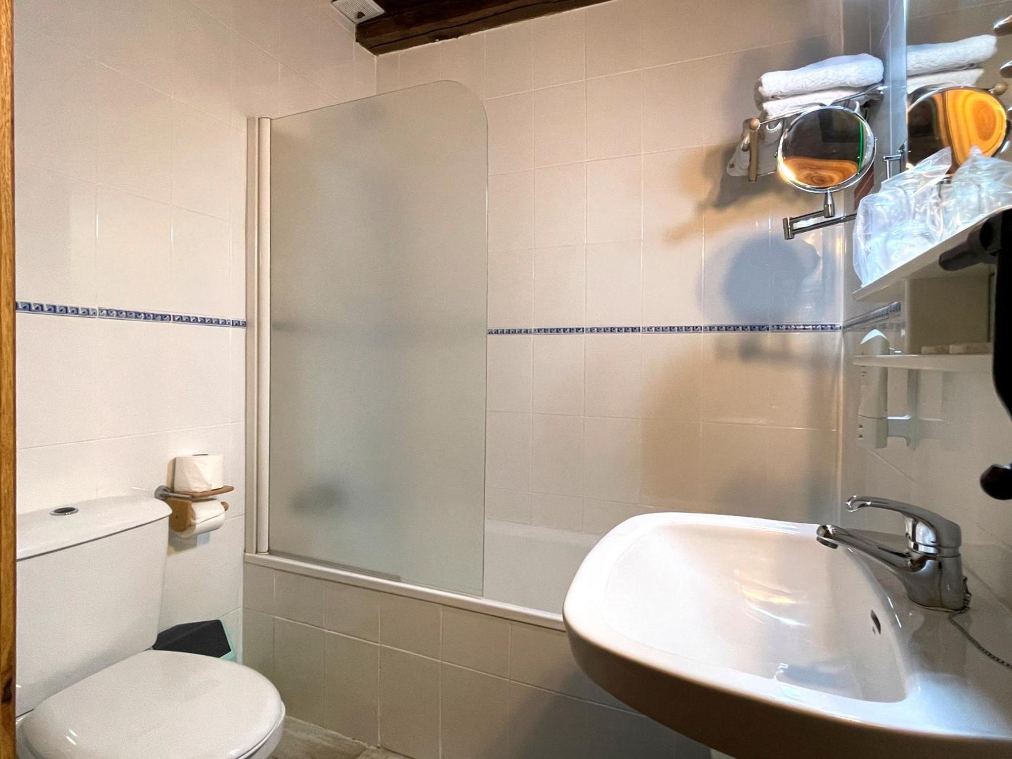 Hotel Peruskenea Jaunsaras Zewnętrze zdjęcie