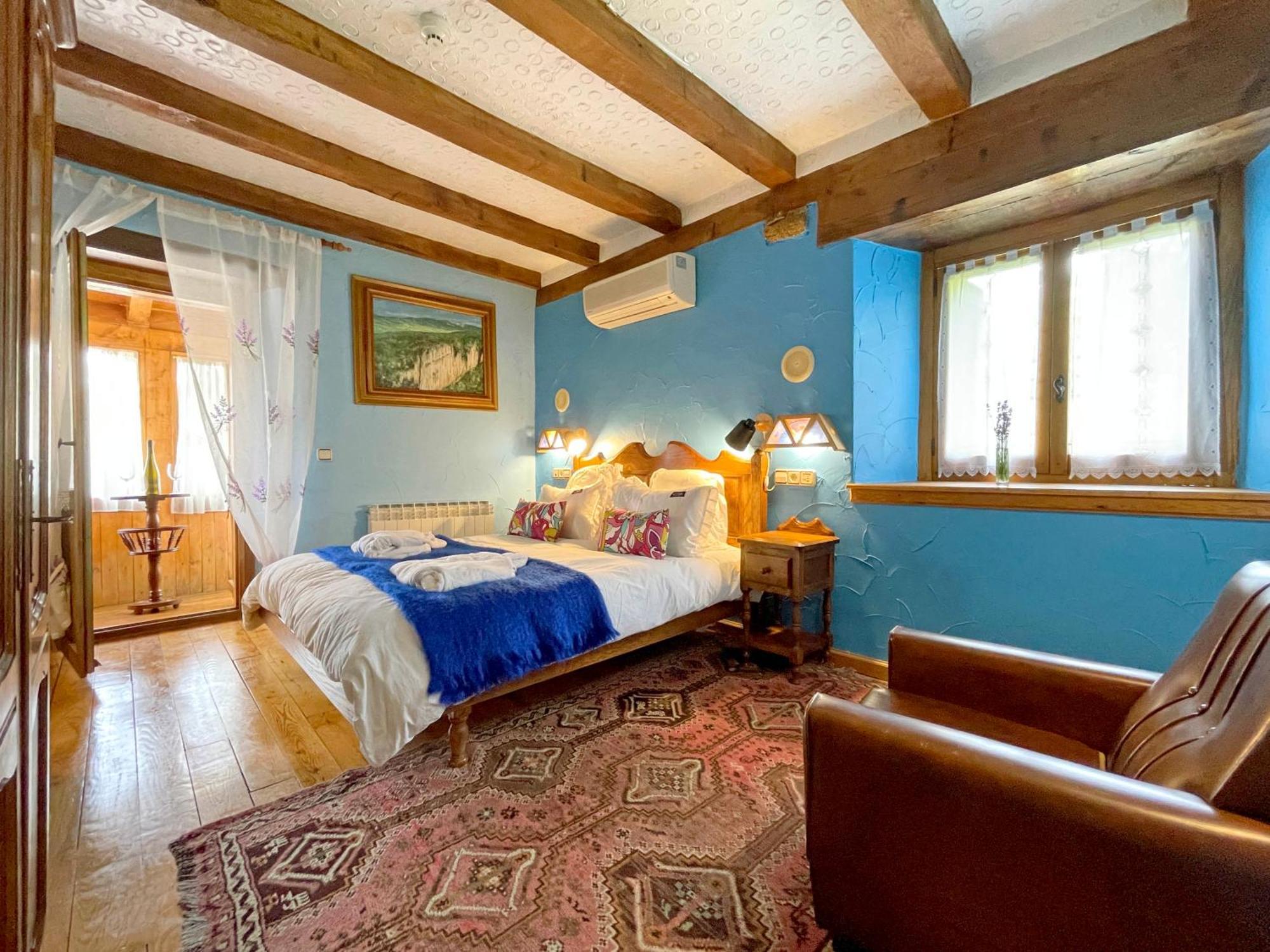 Hotel Peruskenea Jaunsaras Zewnętrze zdjęcie
