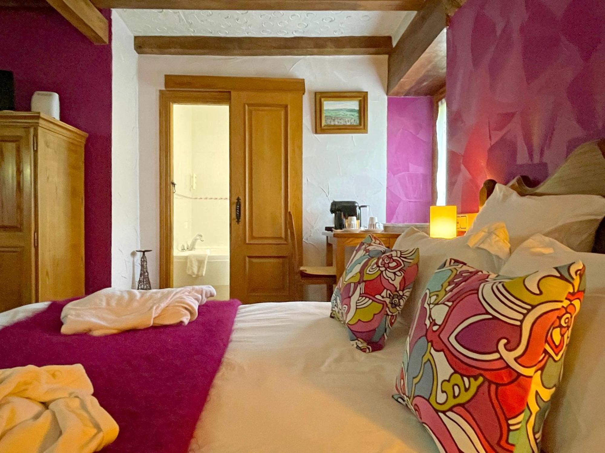 Hotel Peruskenea Jaunsaras Zewnętrze zdjęcie