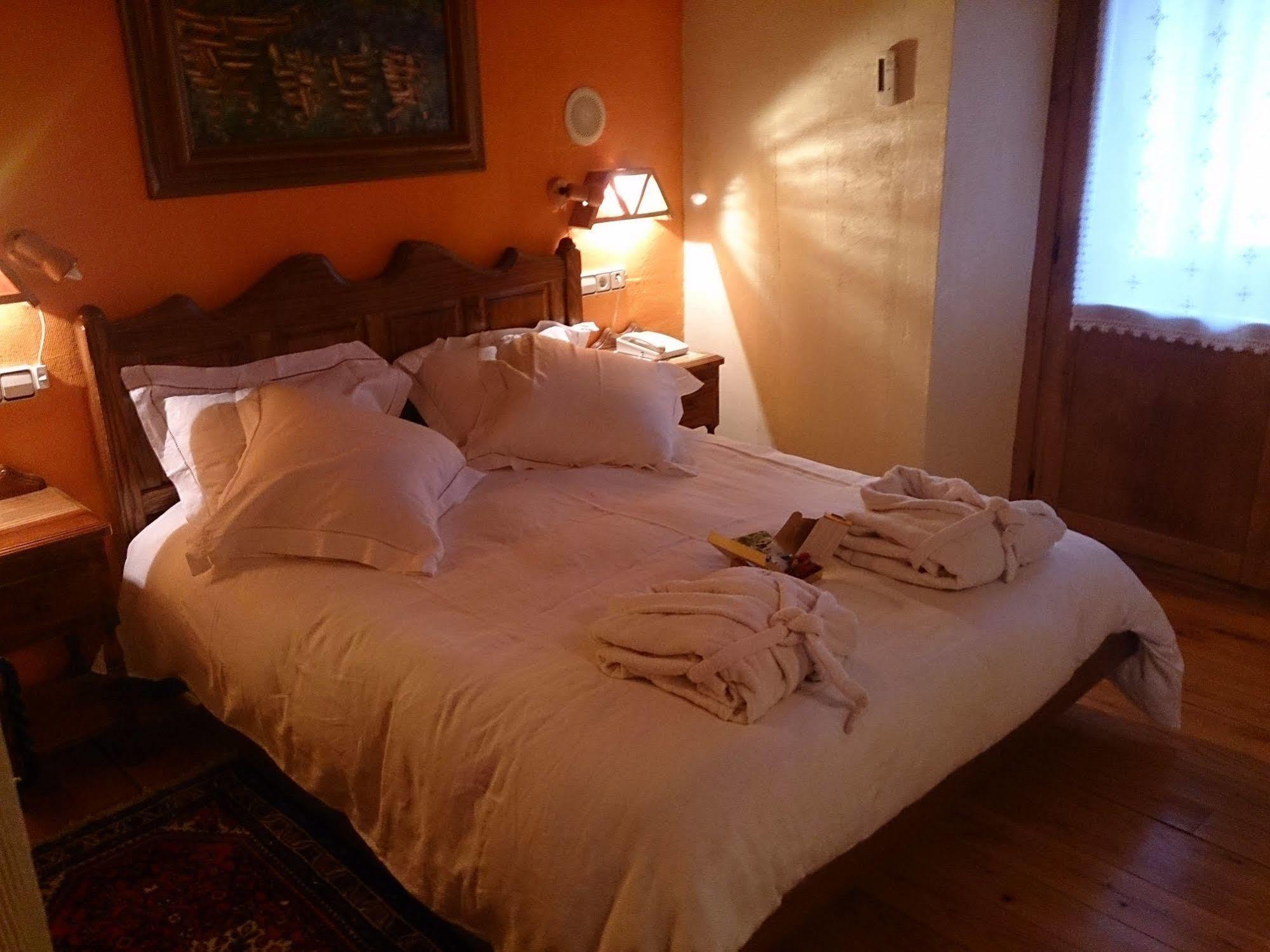Hotel Peruskenea Jaunsaras Zewnętrze zdjęcie